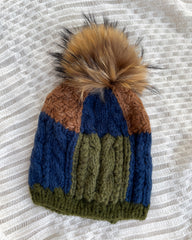 Crotchet Beanie Hat with Removable Mink Fur Pompom