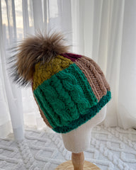 Crotchet Beanie Hat with Removable Mink Fur Pompom